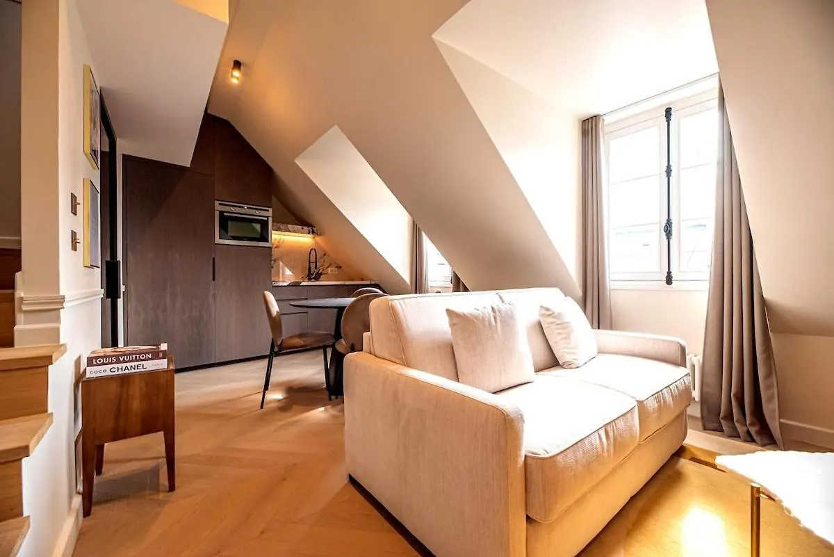 Enjoy Parisian Life In An Elegant Flat - Le Marais Lägenhet
