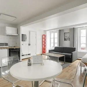  Apartment 50m2 Rue Rambuteau/pompidou/marais/hotel De